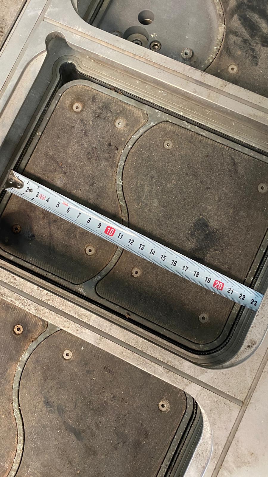 Used Sealpac 610 automatic traysealer