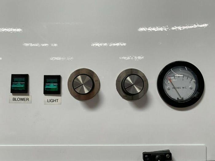 Used Terra Universal 2001-69 ValuLine Vertical 30" x 36" x 73" Laminar Flow Station