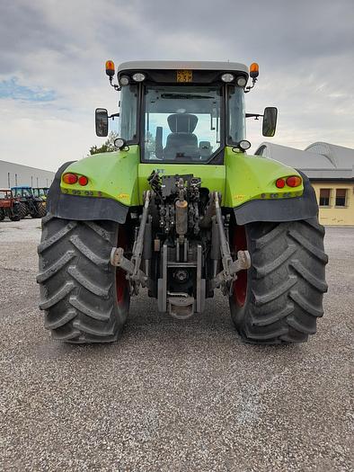 Usato 2009 CLAAS AXION 830 TRACTOR