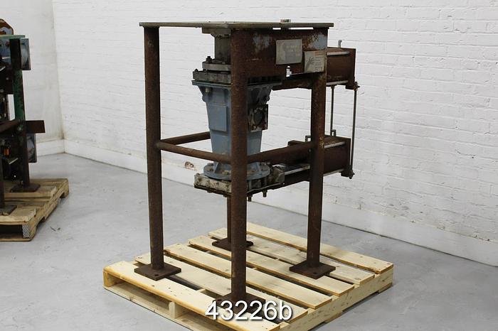 Used Black Clawson High Density Cleaner Base with Gritpot #43226