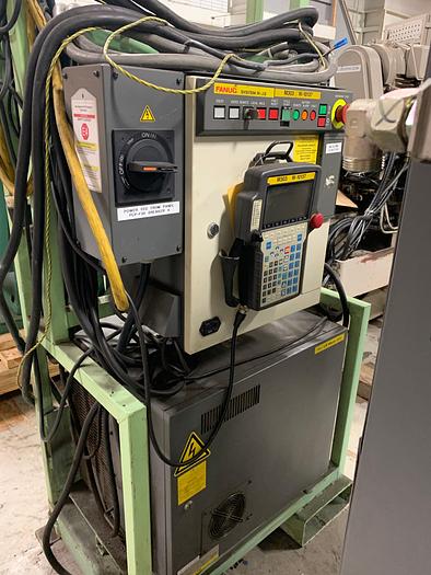 Used FANUC LR MATE 200i WITH RJ3 CONTROLLER