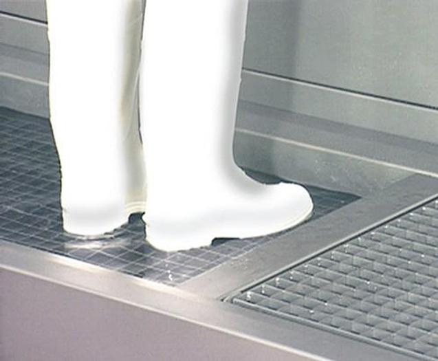Roser Model 29797 Sanicompact Integrated Hygiene Station
