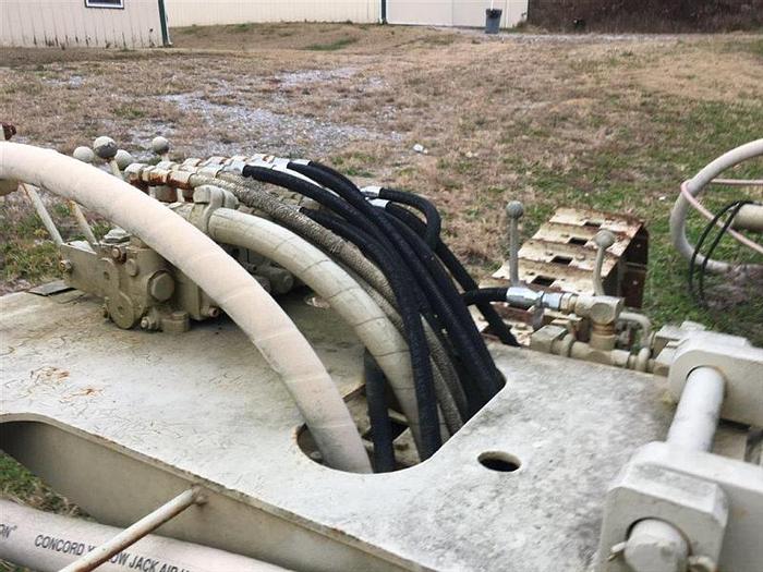 Used 1986 Ingersoll-Rand CM 351 Drill Rig Crawlair