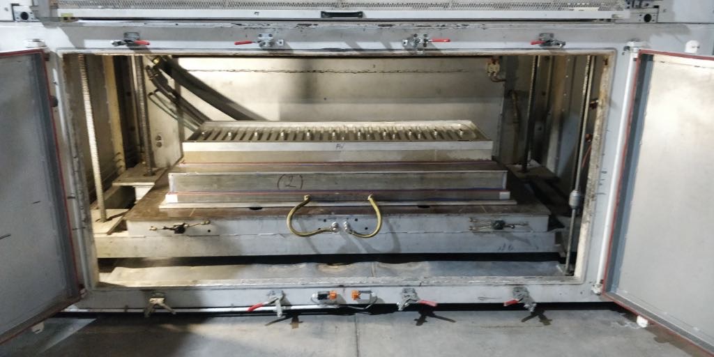 Refurbished 2005 Illig UA 225