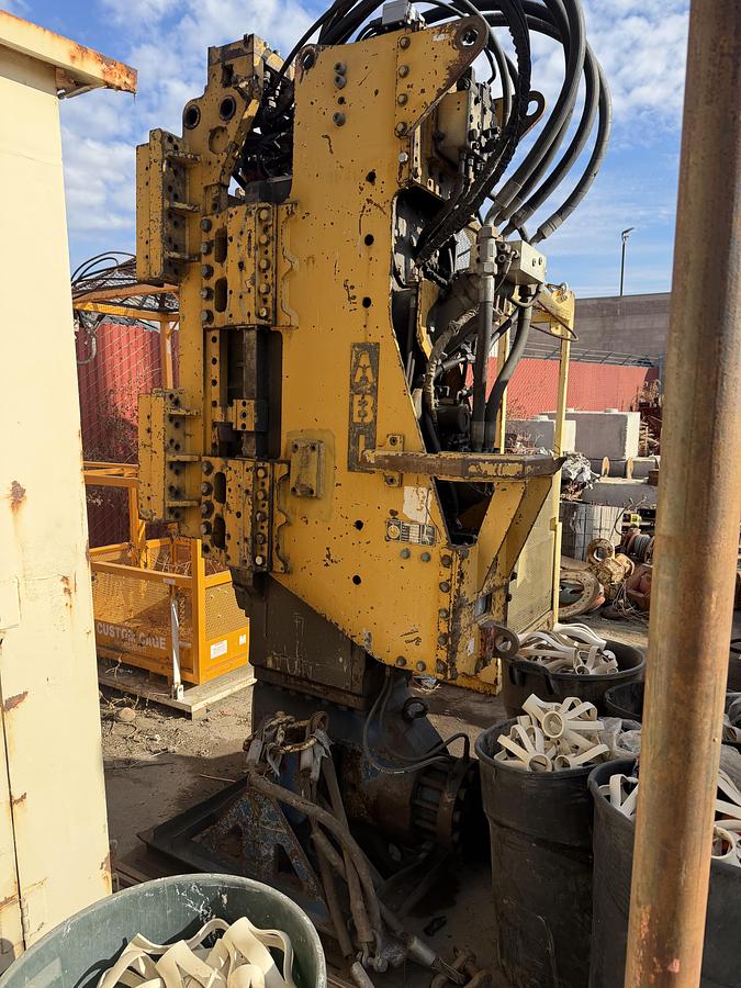 Used 2009 ABI MOBILRAM 13/16 on Sennebogen