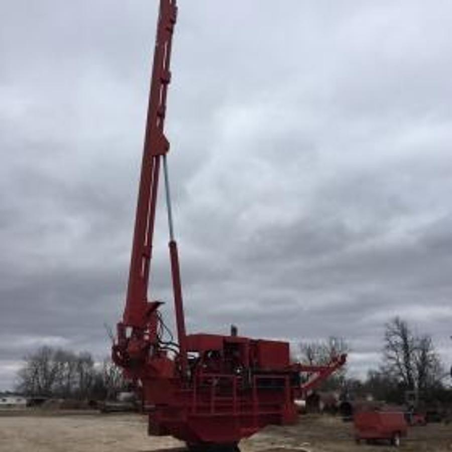 Used 1997 H&T 635 crawler (SOLD)
