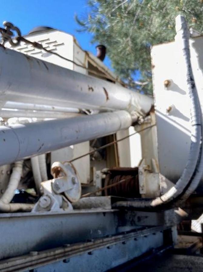 Used 1998 Highway HM-38 (Sold)