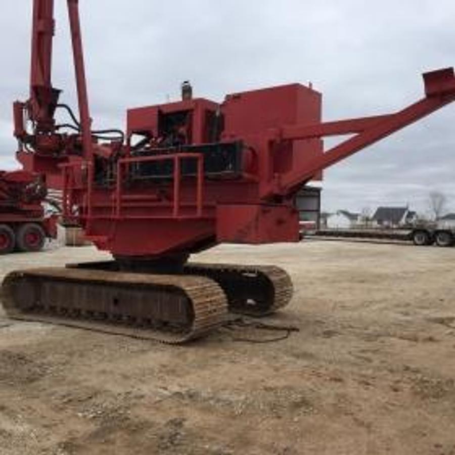 Used 1997 H&T 635 crawler (SOLD)