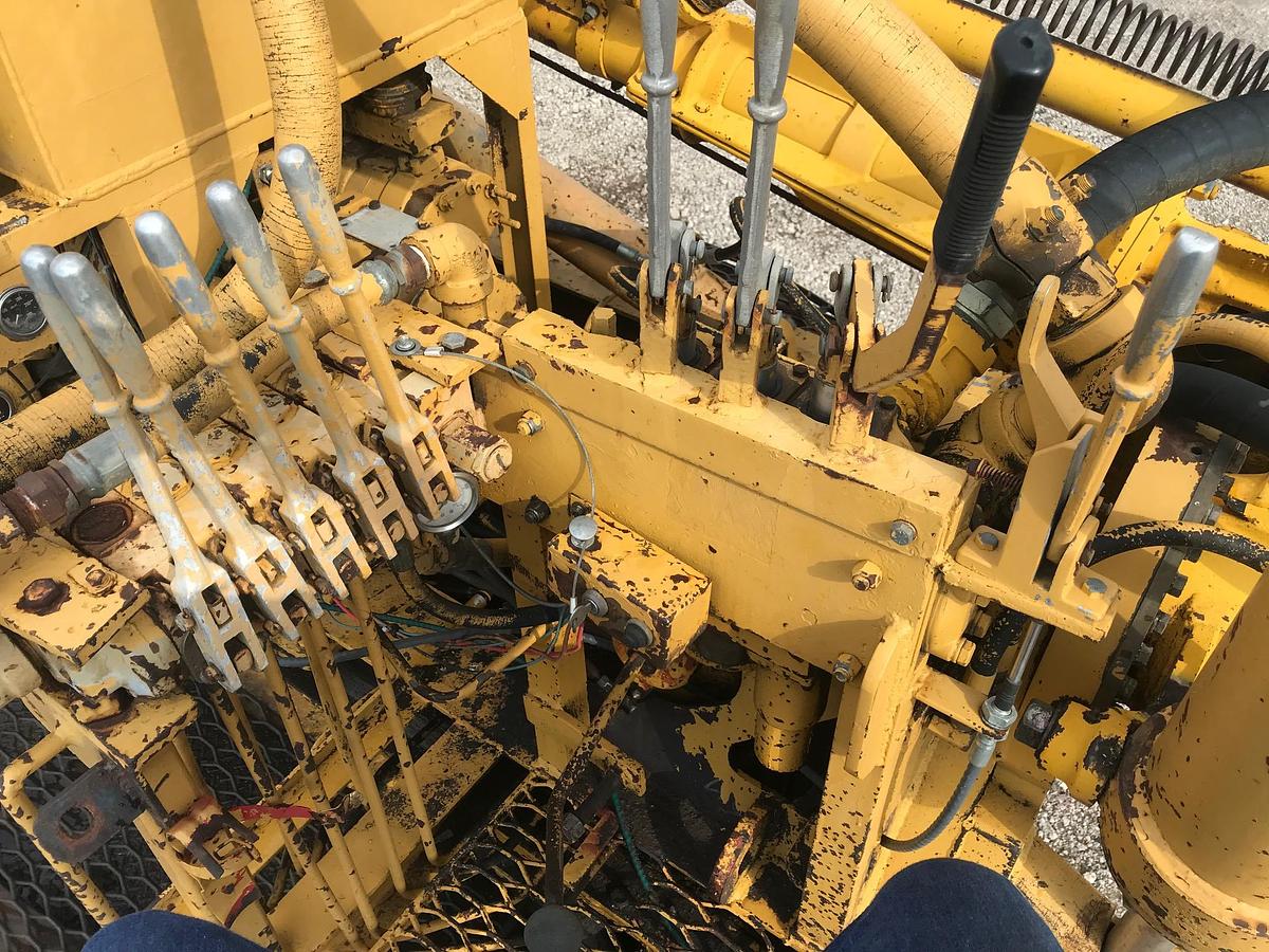 Used Texoma 330-20 (SOLD)