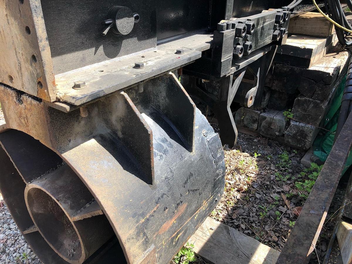 Used APE (J&M) 3030 Mast