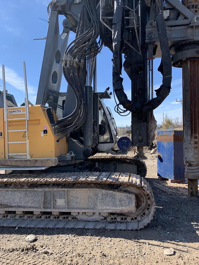 Used 2010 Liebherr LB 24