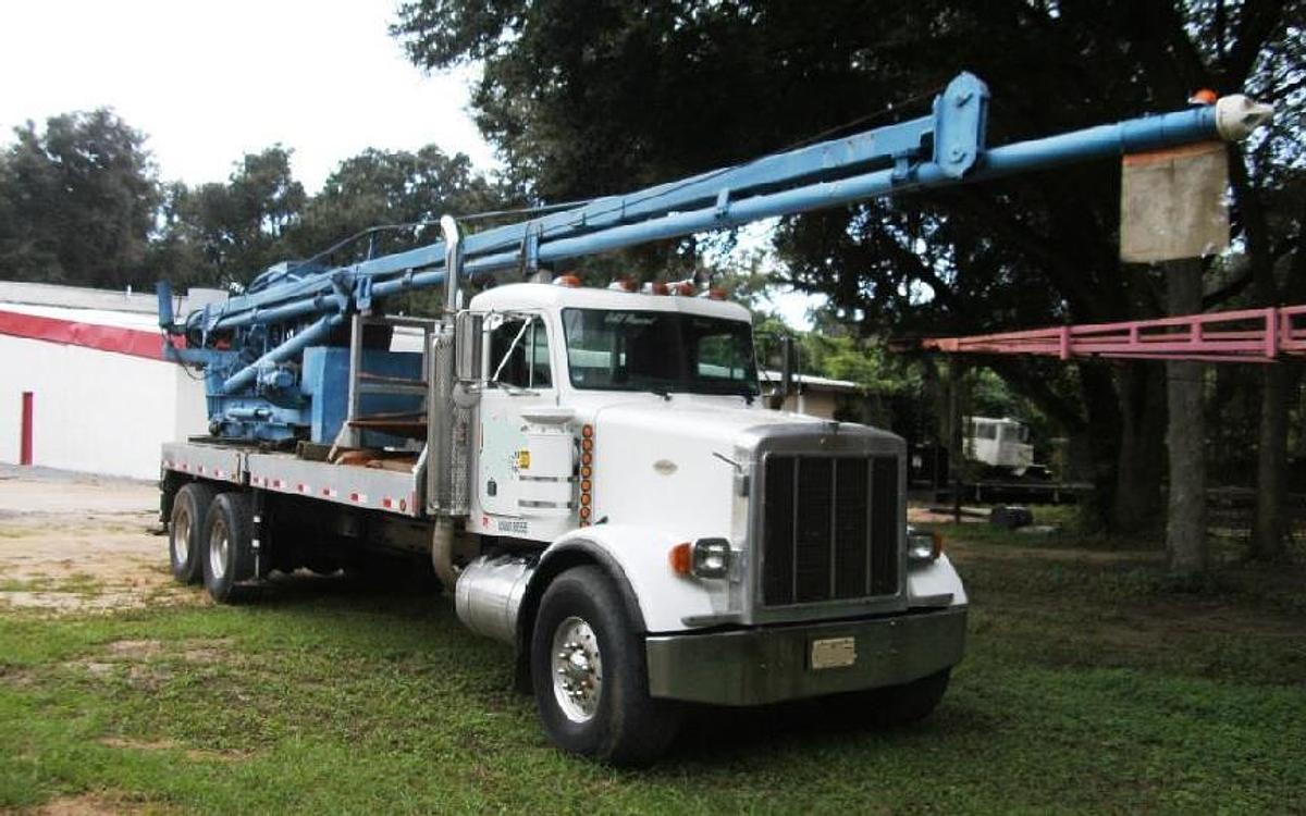 Used Texoma 600 on 1996 Pete (SOLD)