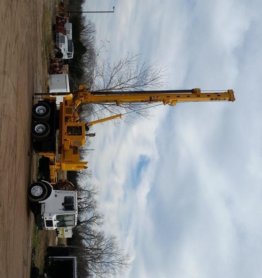 Used CLO-45 Drill on 1985 Mack(sold)