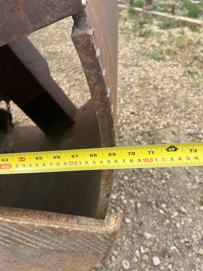 Used 69-70" Spin Bottom Clean-Out Bucket