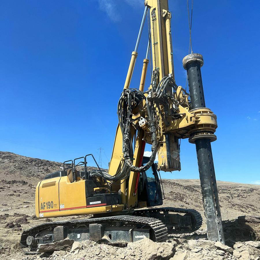 Used 2015 IMT AF190E short-mast
