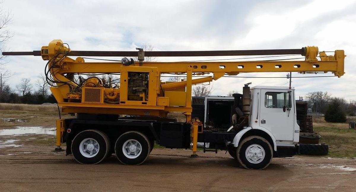 Used CLO-45 Drill on 1985 Mack(sold)