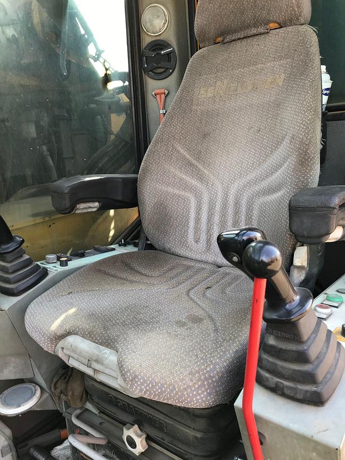 Used 2008 Bauer RTG RG20S with MR125v hammer