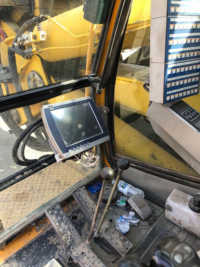 Used 2008 Bauer RTG RG20S with MR125v hammer