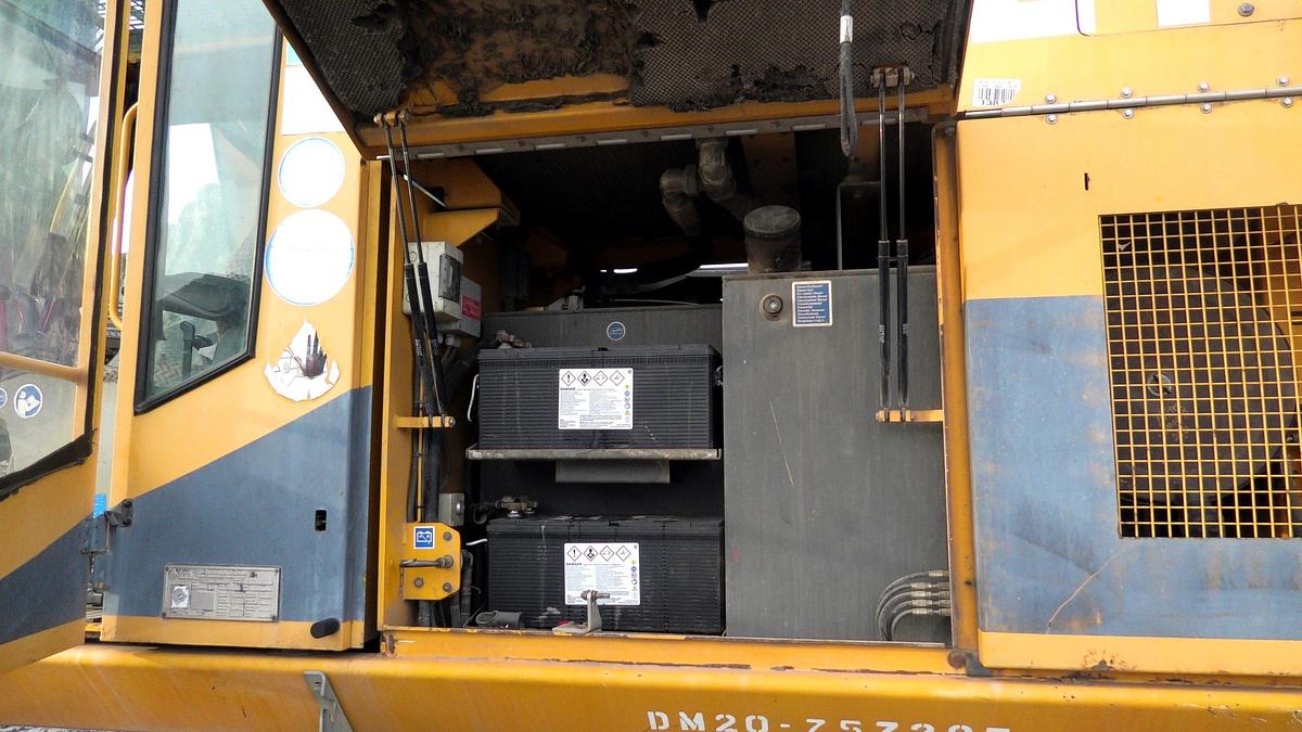 Used 2006 Bauer RTG RG16T with MR105V Hammer (SOLD)