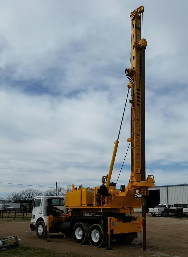 Used CLO-45 Drill on 1985 Mack(sold)