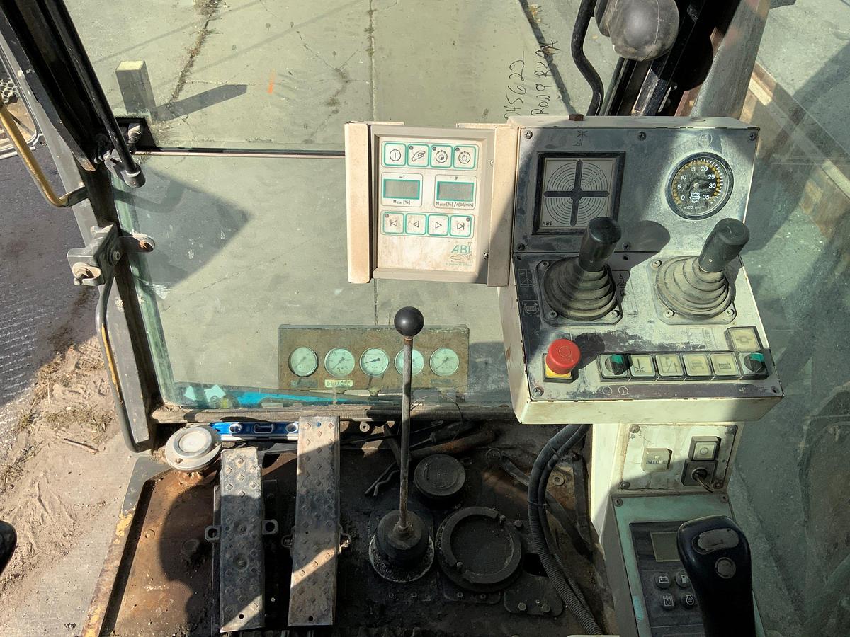 Used 2000 ABI 16/20 on Sennebogen