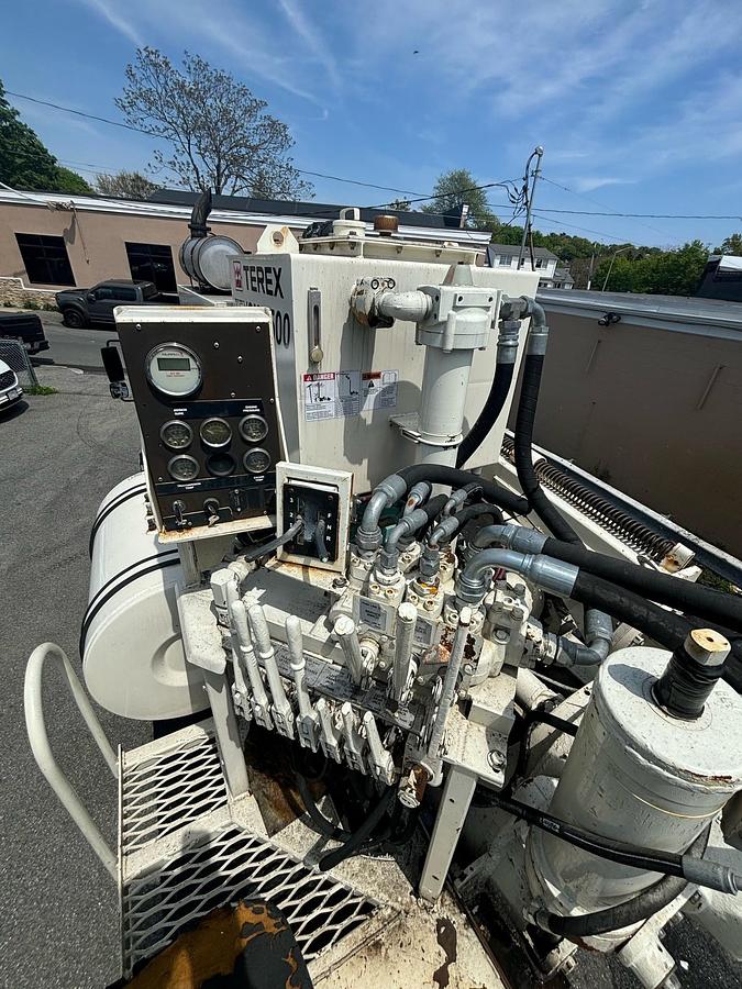 Used Texoma 500 on 2008 IH 4000 Truck