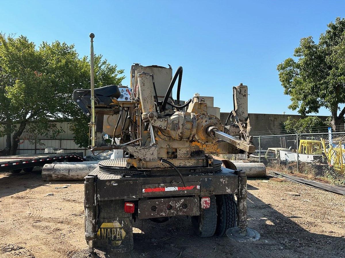 Used Texoma 270-25 (SOLD)