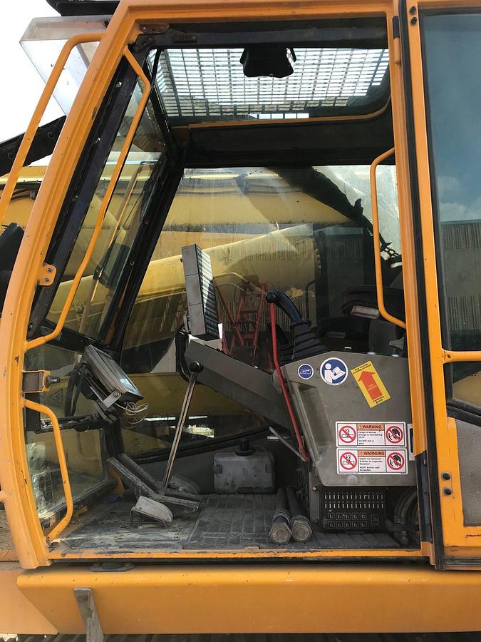 Used 2008 Bauer RTG RG20S with MR125v hammer