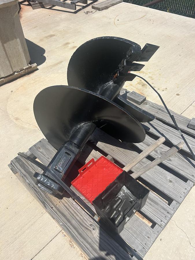 Used 2023 Bay Shore LAD 140-25