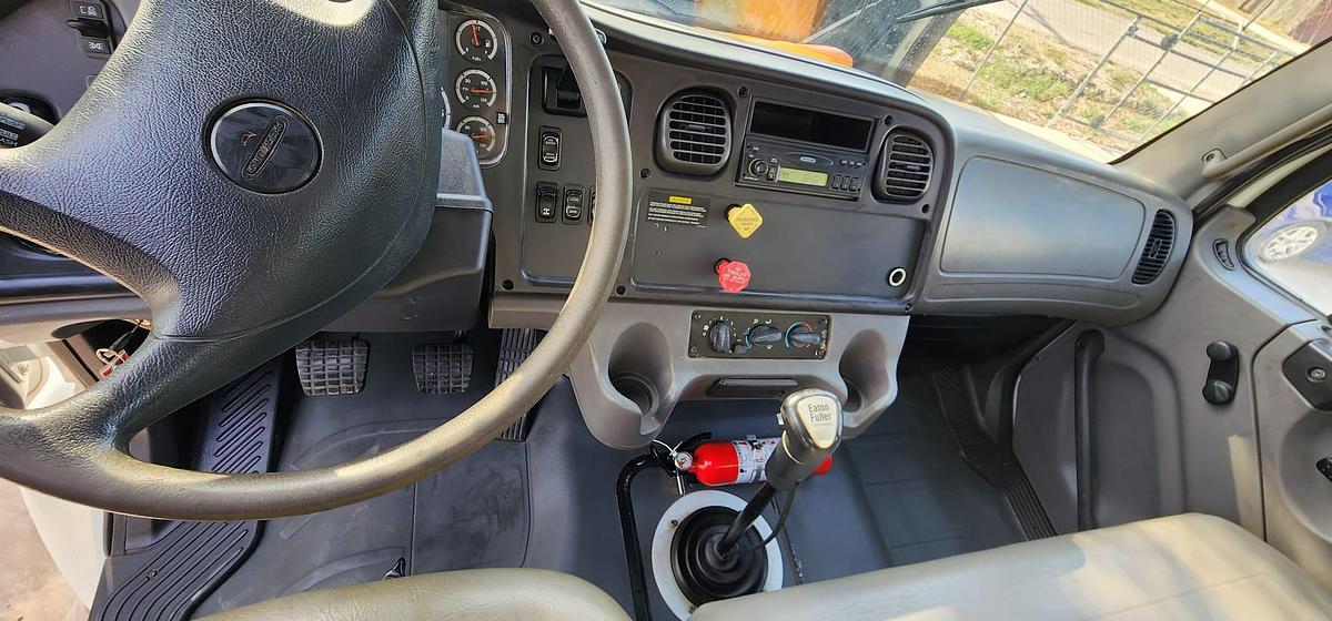 Used 2004 Texoma 650-40 (SOLD)