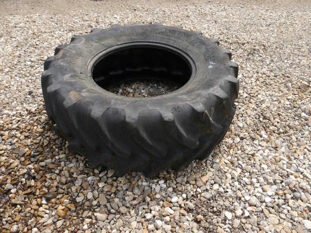 Used Firestone 540/65 R28 Tyre