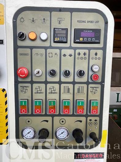 Used 2006 Lobo 236-H