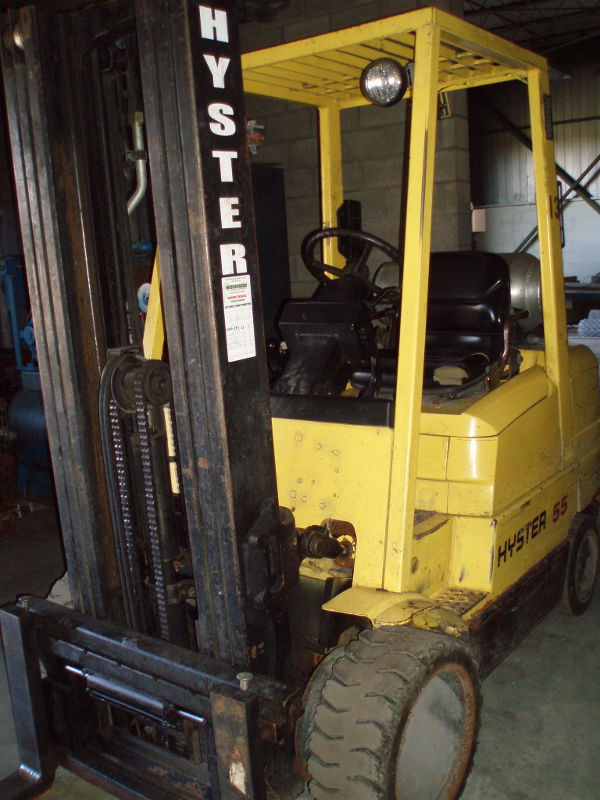 Used 5,500 lb. HYSTER Model S55XM Forklift; S/N D187V12985W; MFG 1999