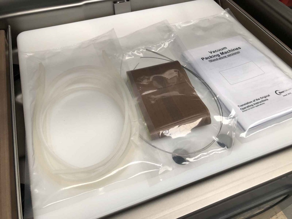 Used Boss Max-F46 vacuum machine