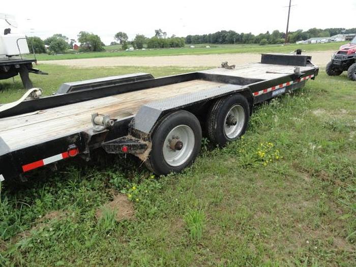 Used 2014 skylift/ versalift SUPER ARBORIST 53/VST521