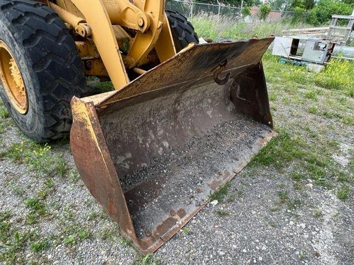Used 1989 CATERPILLAR 916