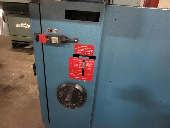Used DOALL, 2013-V, 2006, VERTICAL BANDSAW