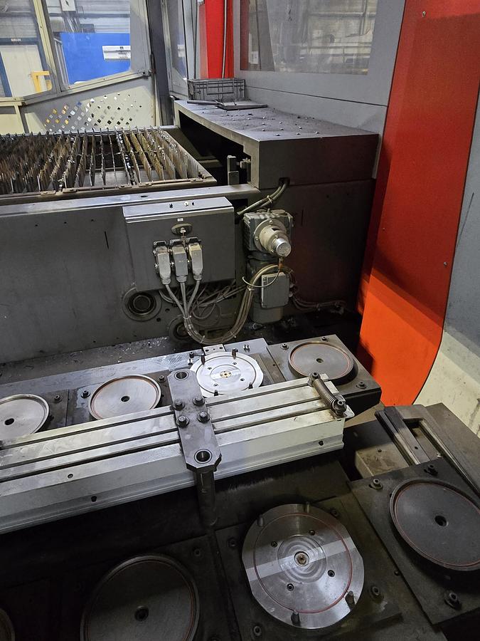 Used 2015 BYSTRONIC ByAutonom 3015 Bylaser 6KW with automation