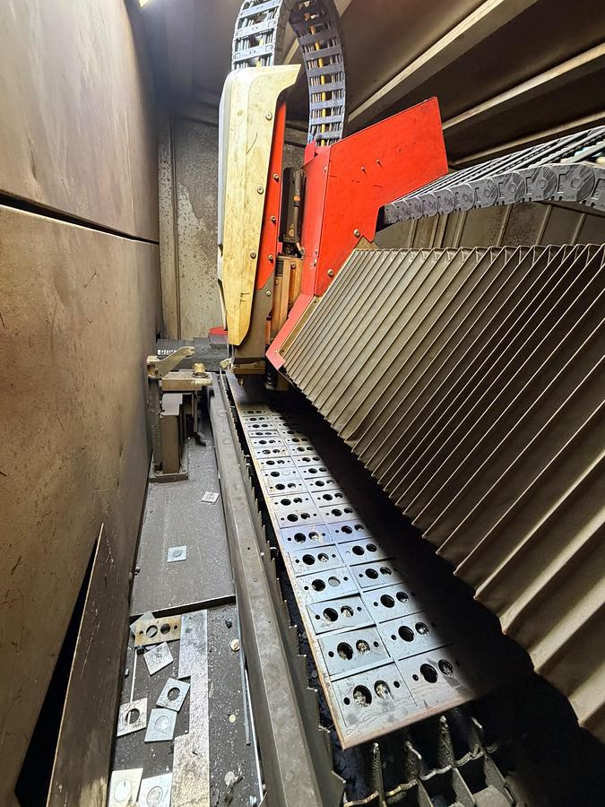 Used 2018 BYSTRONIC ByStar 3015 Fiber 30 KW + ByLoader