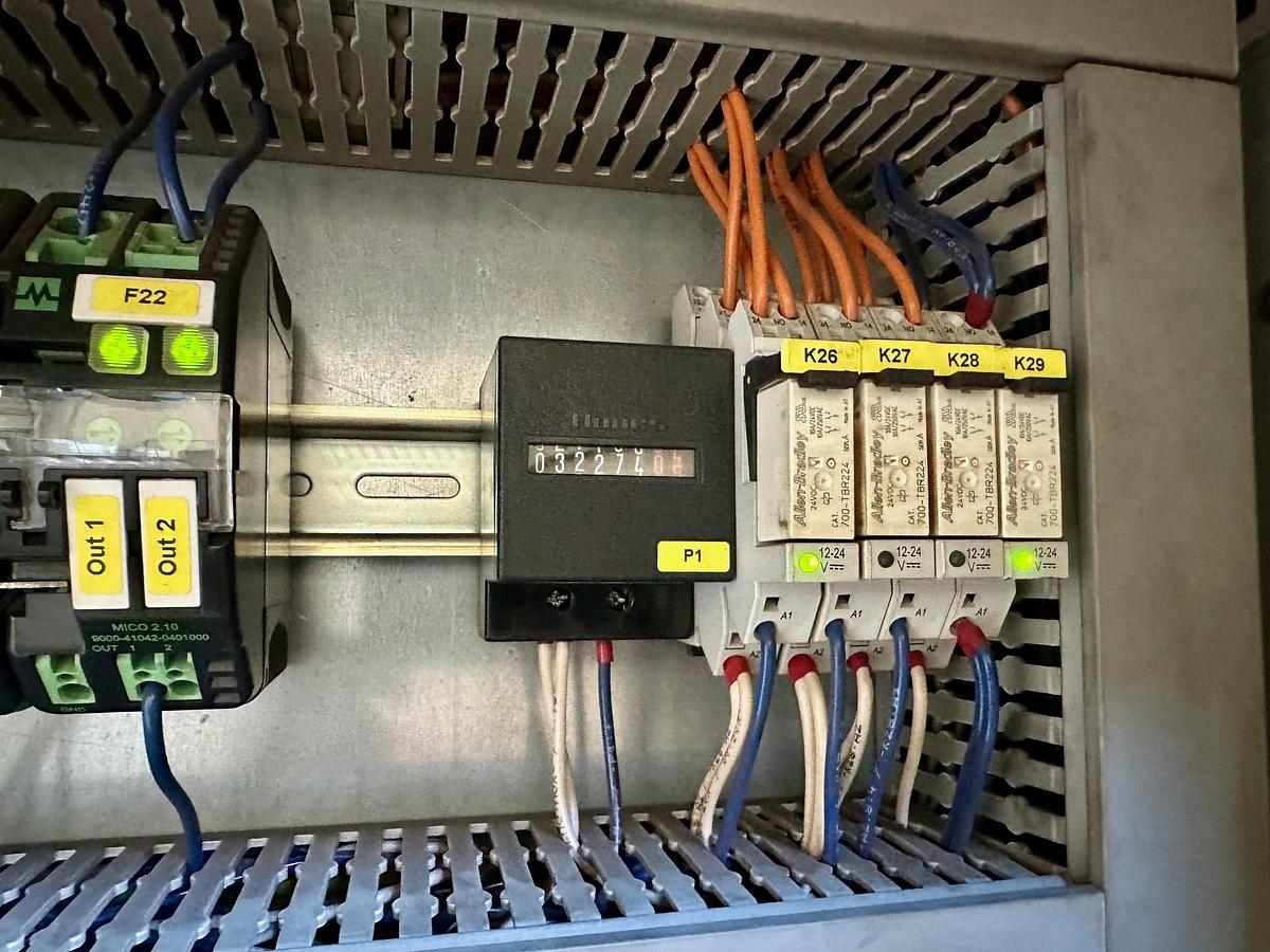 Used 2013 BYSTRONIC Bysprint Fiber 3015 4KW + Bytrans Extended