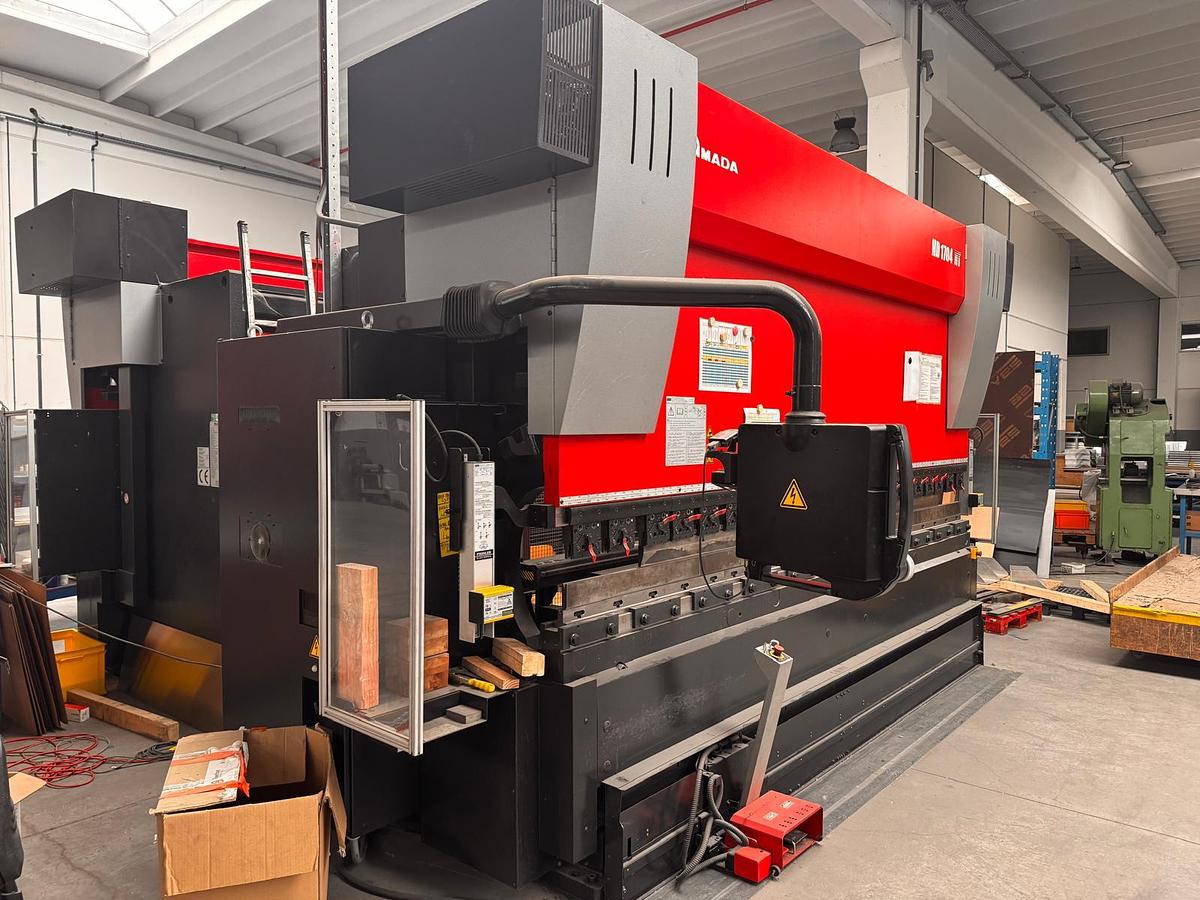 Used 2012 AMADA HD 1704 NT