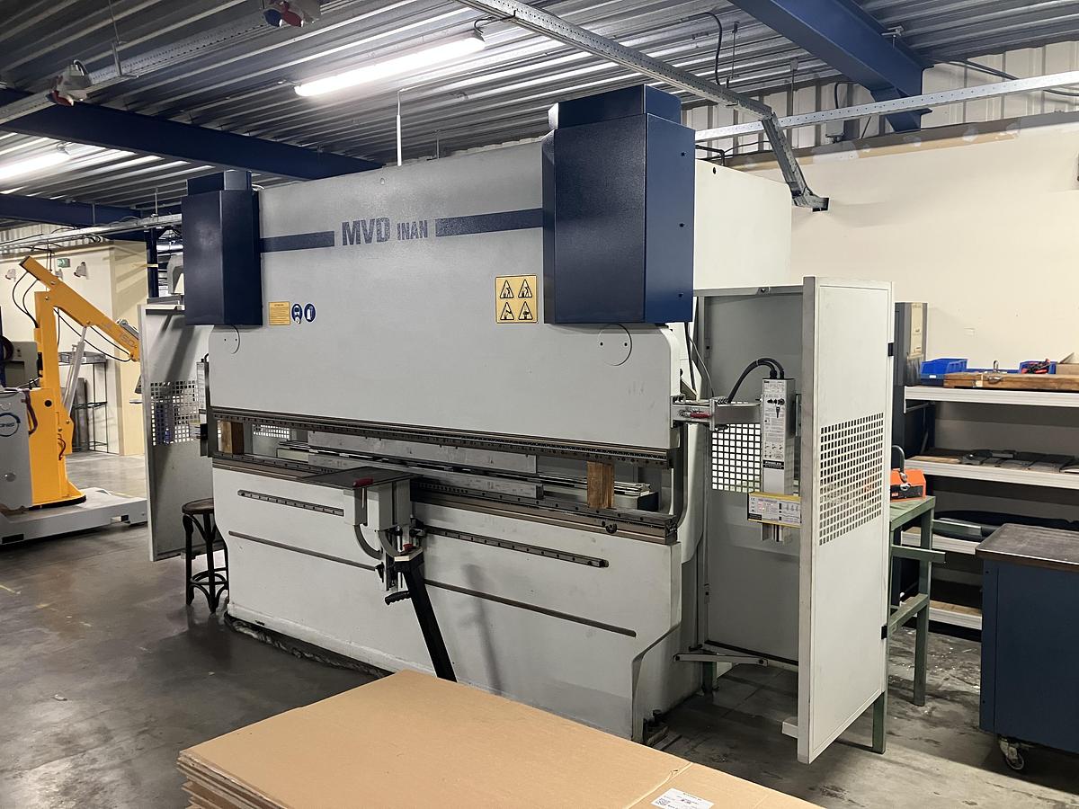 Used 2006 MVD CNC HAP 30/160