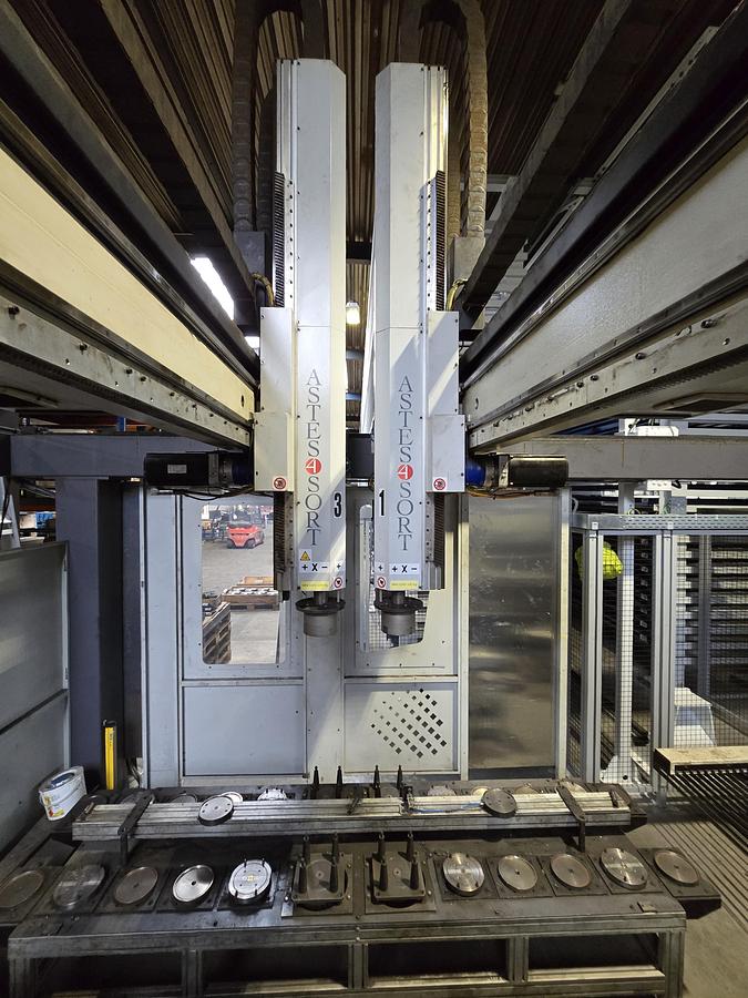 Used 2015 BYSTRONIC ByAutonom 3015 Bylaser 6KW with automation