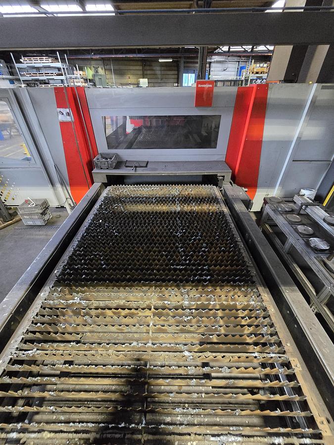 Used 2015 BYSTRONIC ByAutonom 3015 Bylaser 6KW with automation