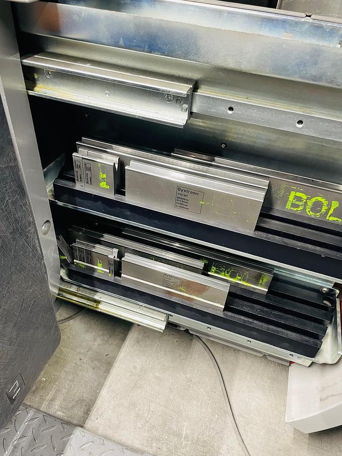 Used 2021 BYSTRONIC Xpert 40/1030 + MBR (Robot)