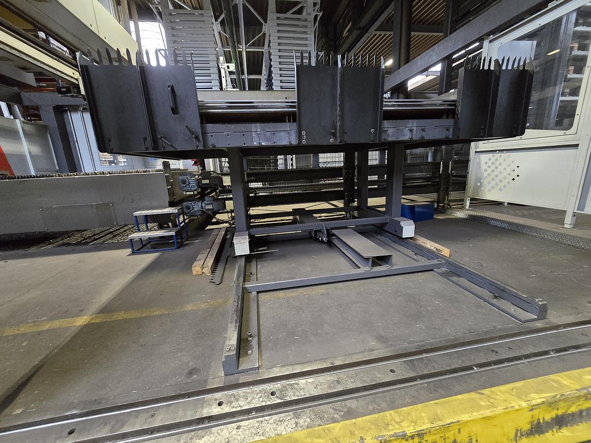 Used 2015 BYSTRONIC ByAutonom 3015 Bylaser 6KW with automation