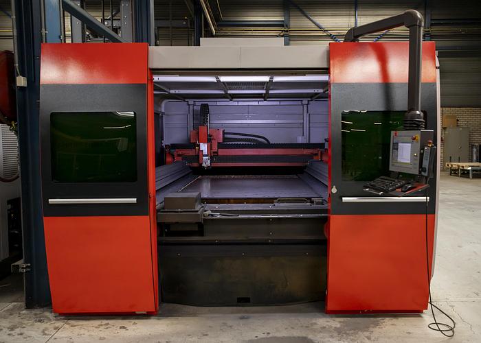 Used 2015 BYSTRONIC Bysprint Fiber 3015 + Bytrans Extended