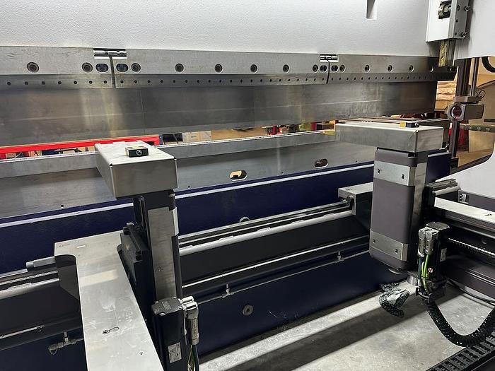 Used 2013 BYSTRONIC Xpert 150 x 3100 (< 700 hours!)