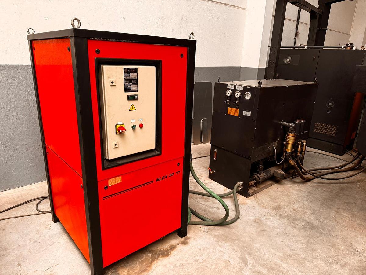 Used 2004 AMADA VIPROS 368 Queen