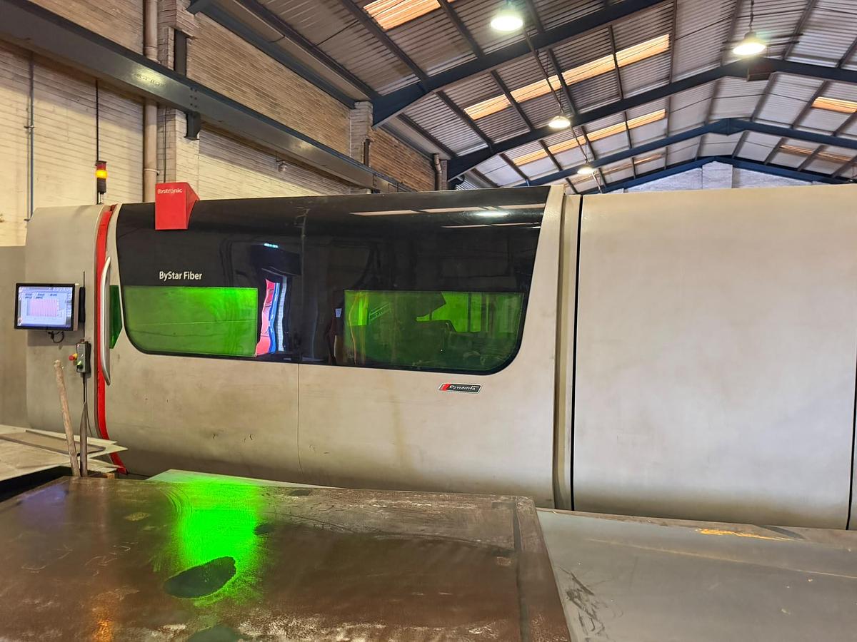 Used 2018 BYSTRONIC ByStar 3015 Fiber 30 KW + ByLoader